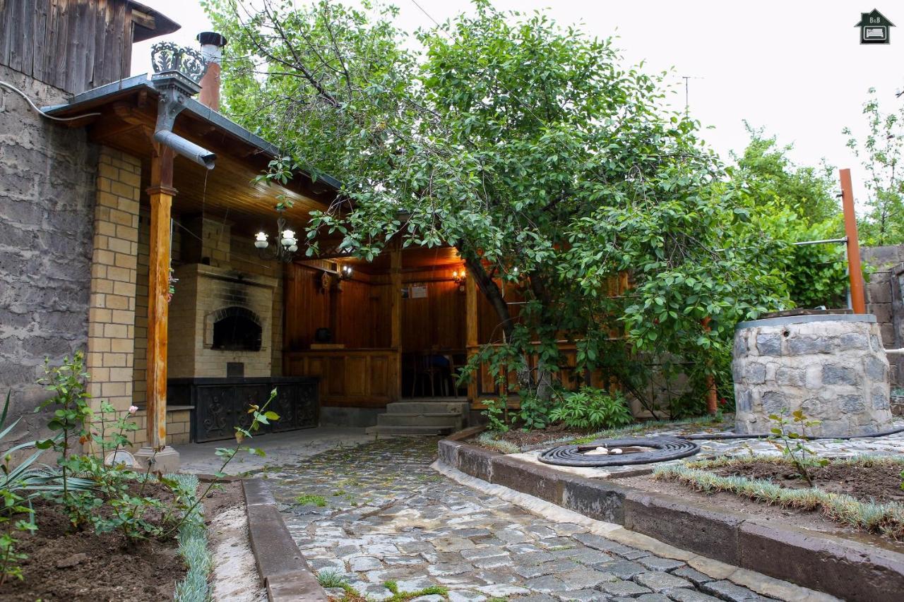 Guest House In Gyumri ภายนอก รูปภาพ