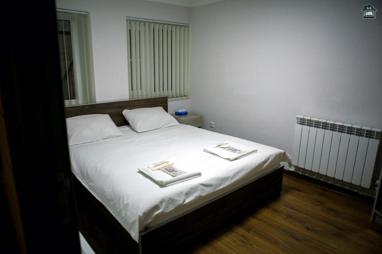 Guest House In Gyumri ภายนอก รูปภาพ